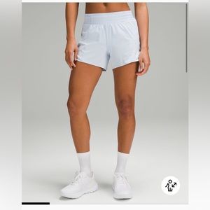 Lululemon hotty hot low rise lined short 4”